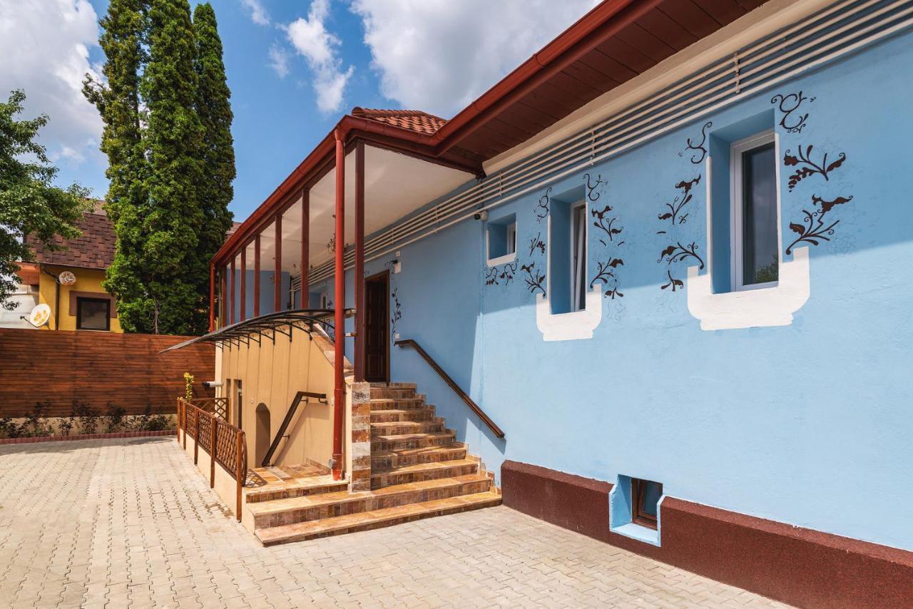 Nikolas Haus Braşov Buitenkant foto