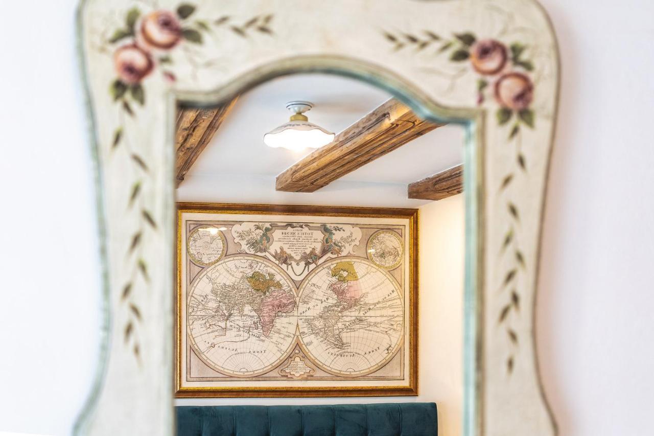 Nikolas Haus Braşov Buitenkant foto